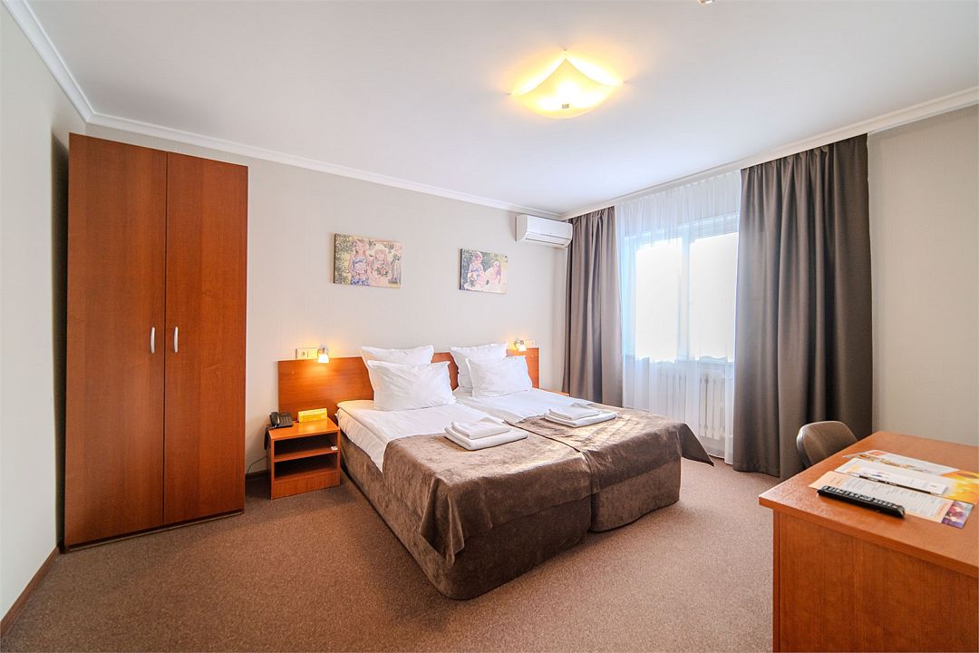 Стандартный 4-местный 2-комнатный TWIN