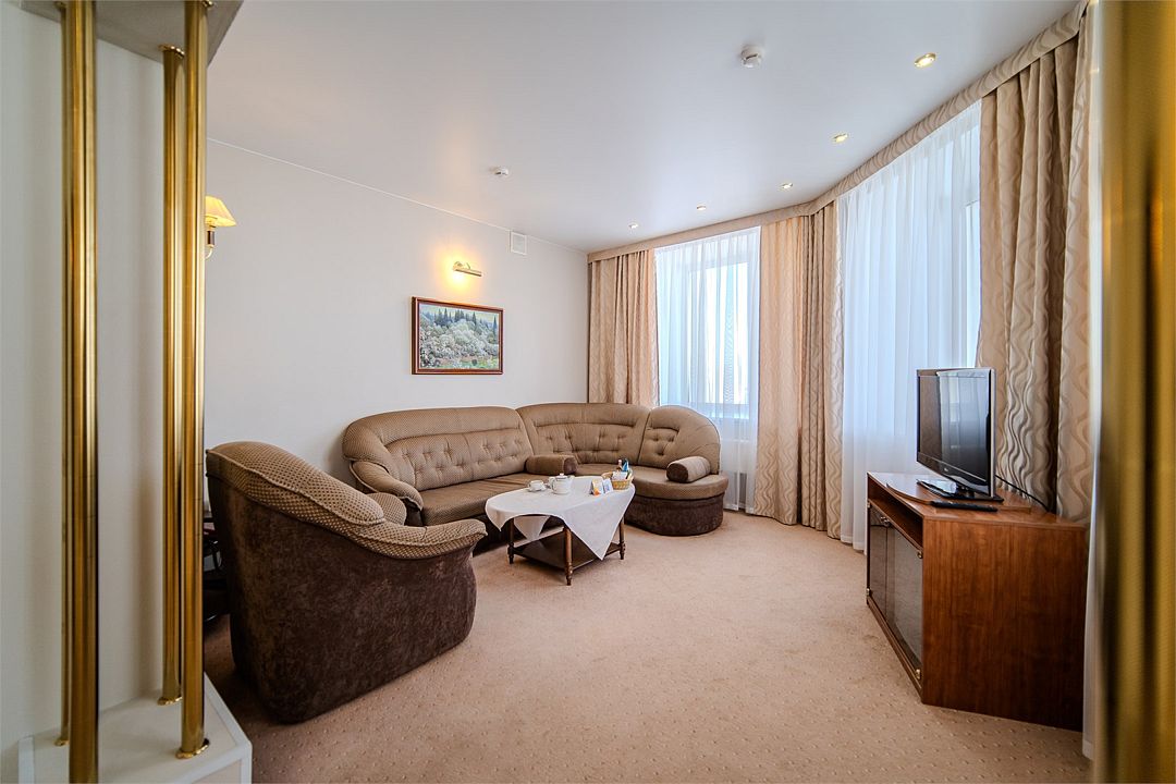 Сюит 2-местный 2-комнатный LAKE VIEW