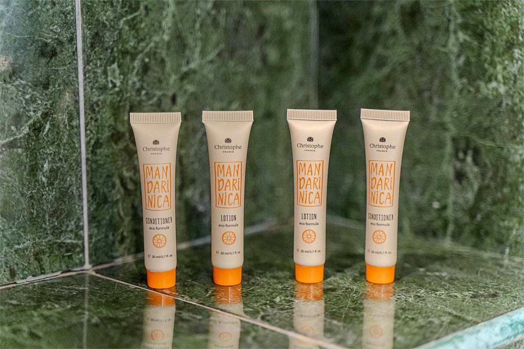 Сюит 2-местный 2-комнатный LAKE VIEW