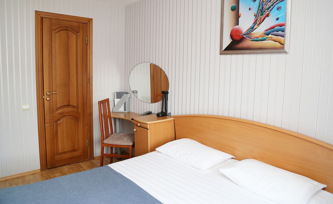 Джуниор сюит 1-местный 2-комнатный (корпус 1)