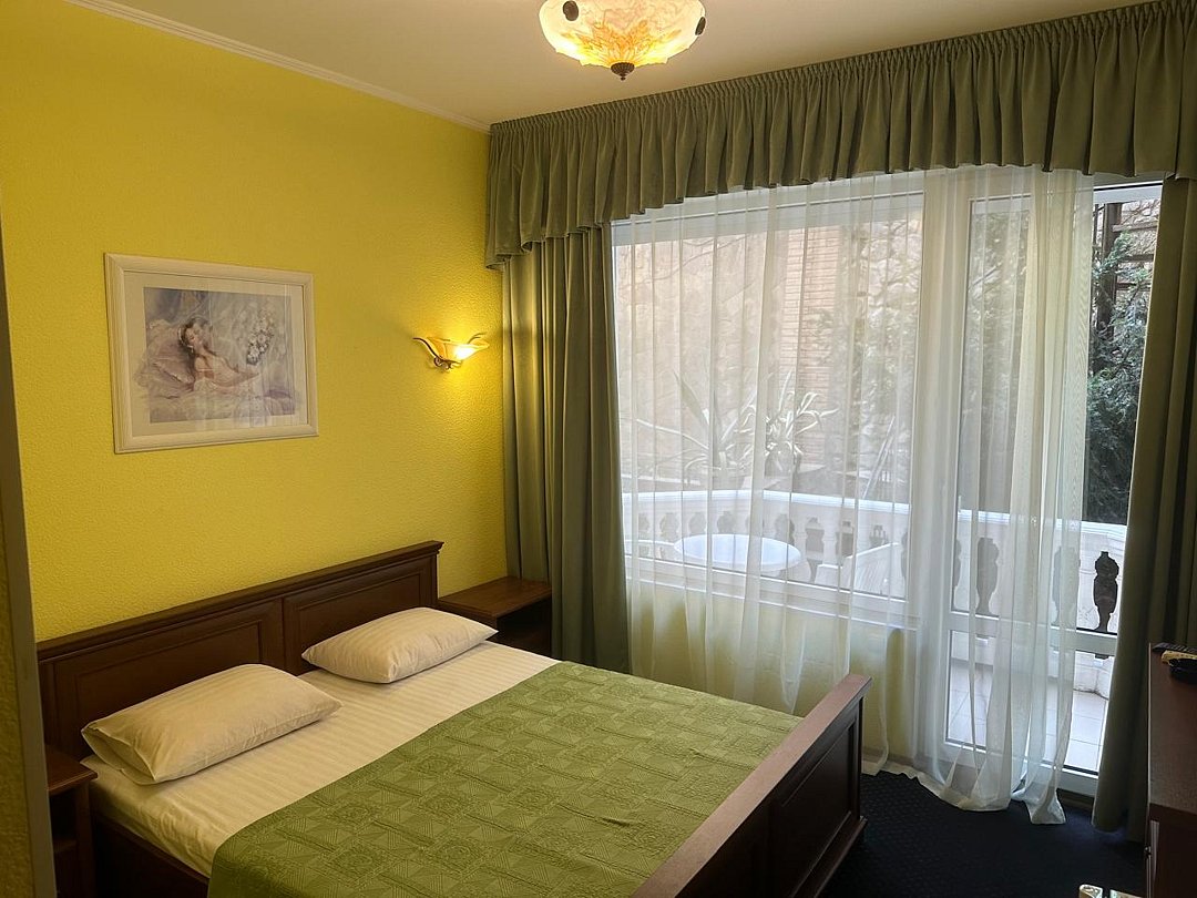 Стандартный Улучшенный 2-местный 1-комнатный (северный, с балконом, корпус 1)