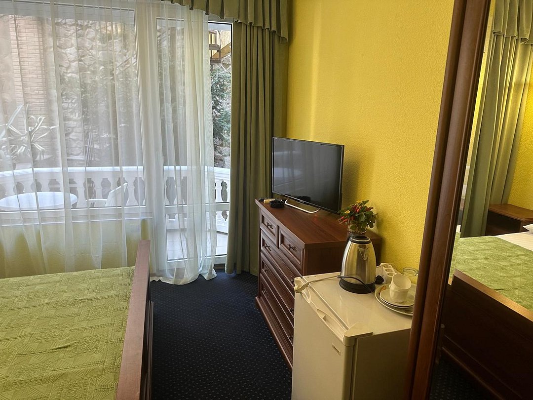 Стандартный Улучшенный 2-местный 1-комнатный (северный, с балконом, корпус 1)