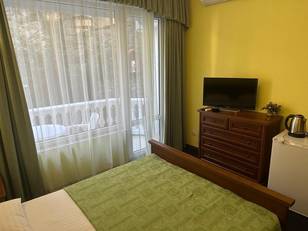 Стандартный Улучшенный 2-местный 1-комнатный (северный, с балконом, корпус 1)