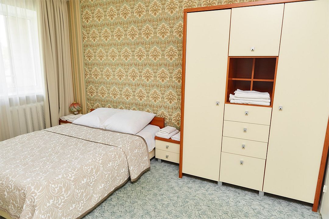 Люкс 2-местный 3-комнатный