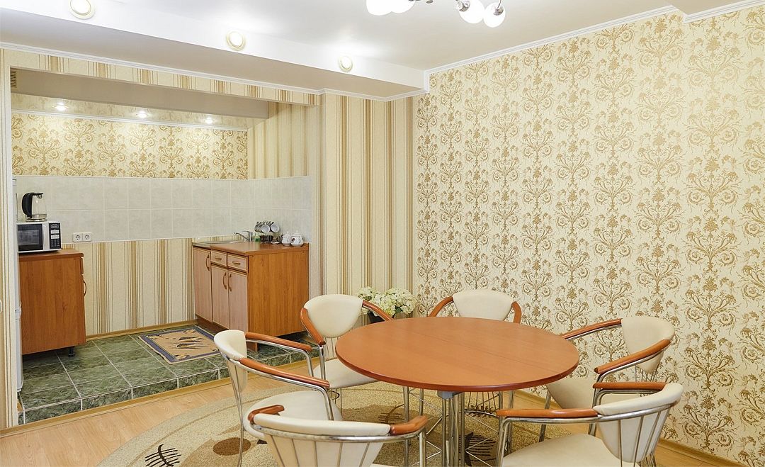 Люкс 2-местный 3-комнатный