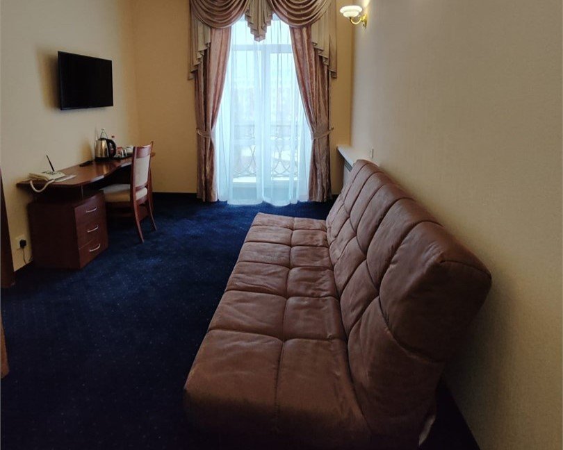 Люкс 2-местный 2-комнатный (Стандартный)