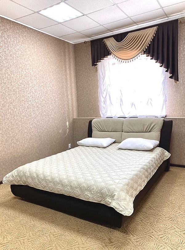 Люкс 4-местный 2-комнатный (№7)