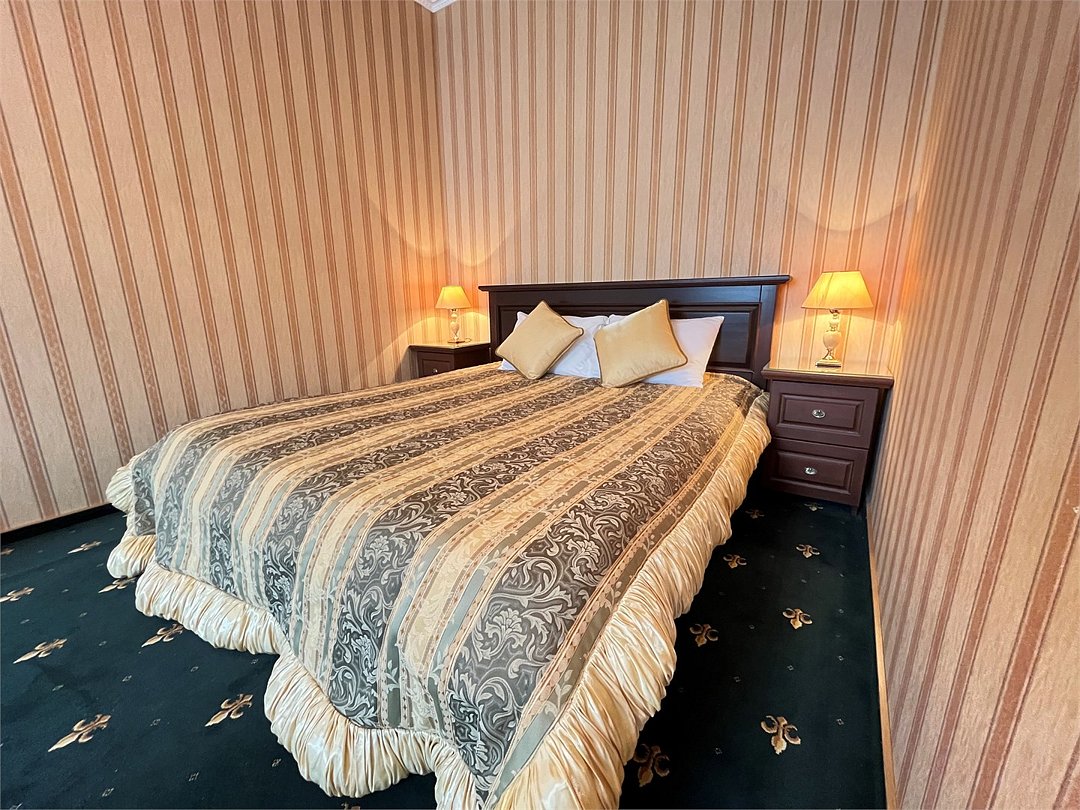 Полулюкс 2-местный 2-комнатный (Винтаж)