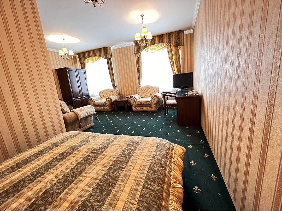 Полулюкс 2-местный 2-комнатный (Винтаж)