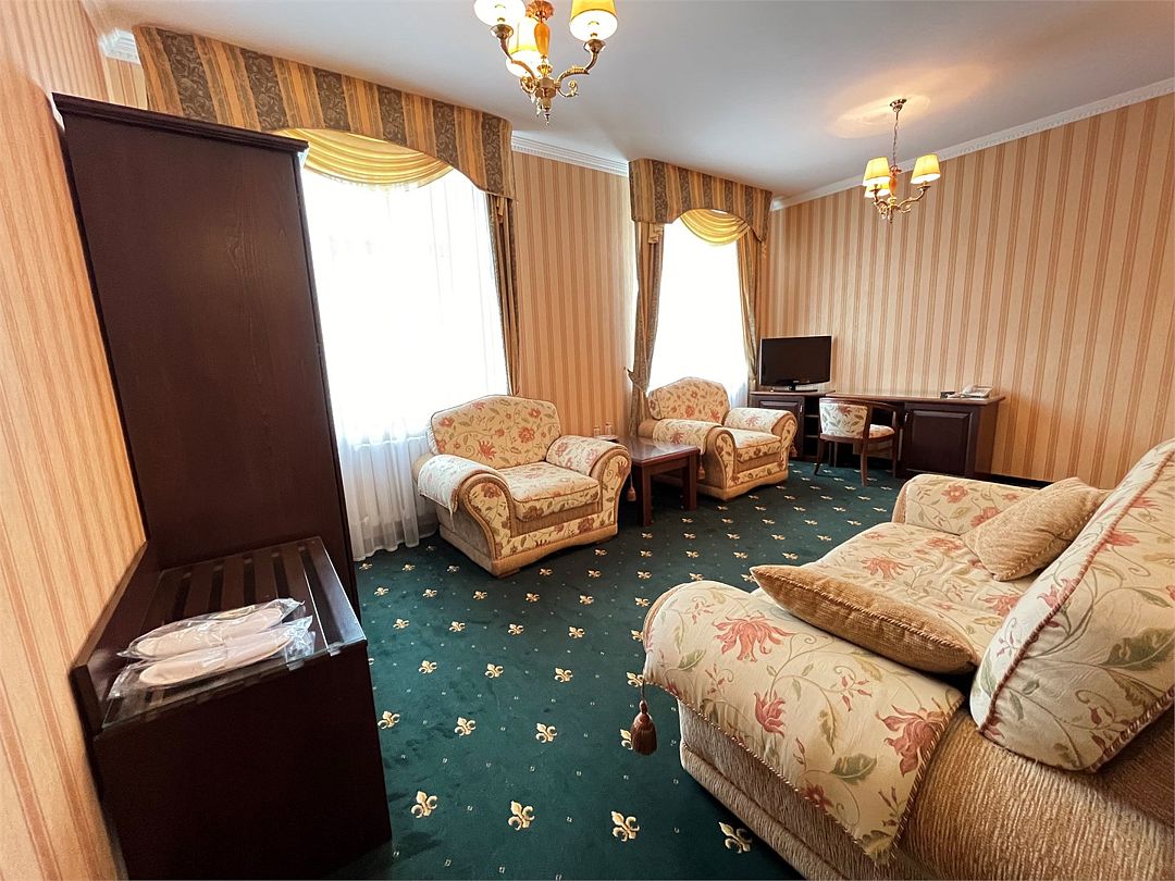 Полулюкс 2-местный 2-комнатный (Винтаж)