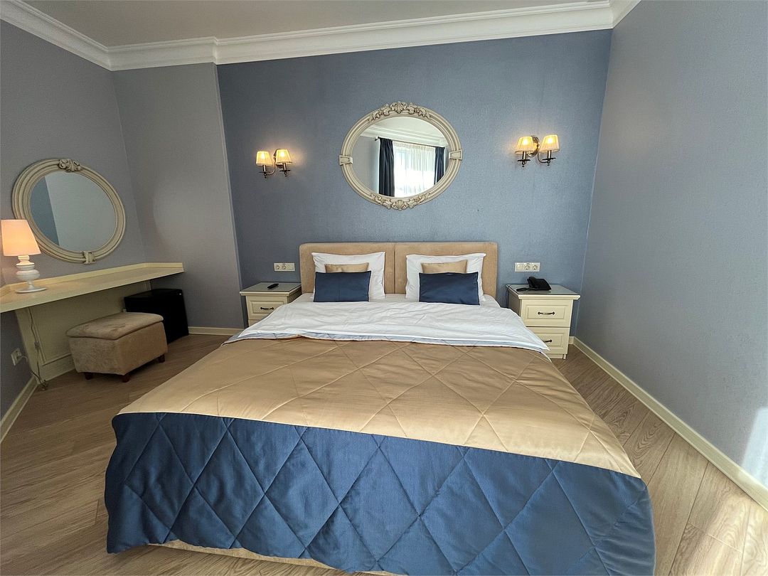 Полулюкс 2-местный 2-комнатный (Модерн)