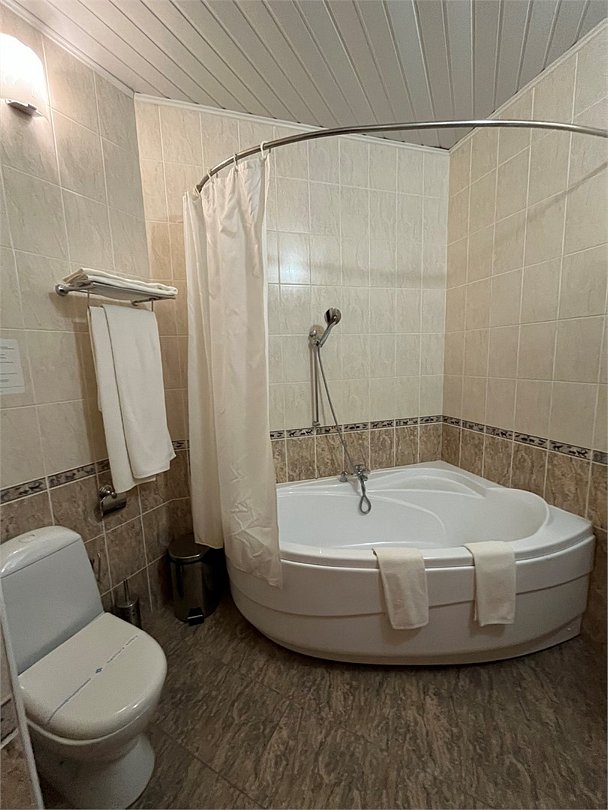 Полулюкс 2-местный 2-комнатный (Сафари)