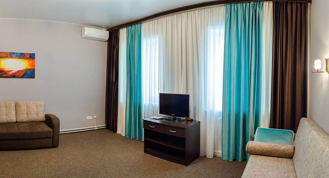 Домик 6-местный Гостевой