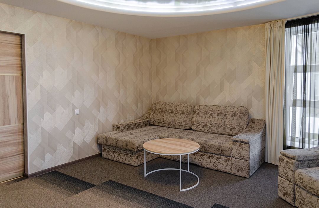 Люкс 4-местный 2-комнатный