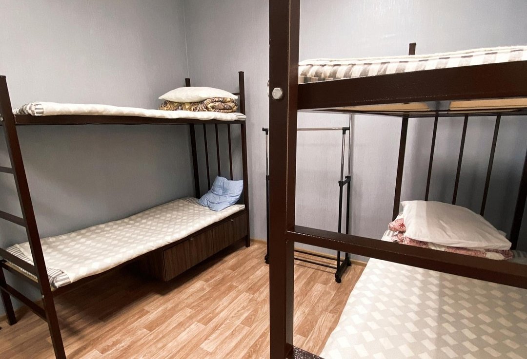 Хостел 8-местный (место)