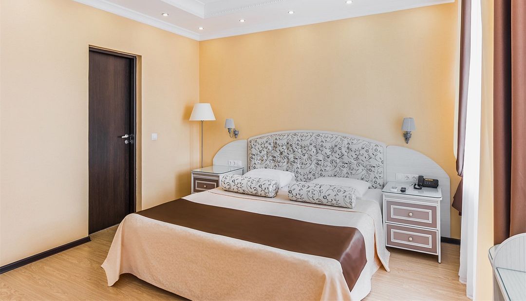 Бизнес 2-местный (без балкона, вид на парк)