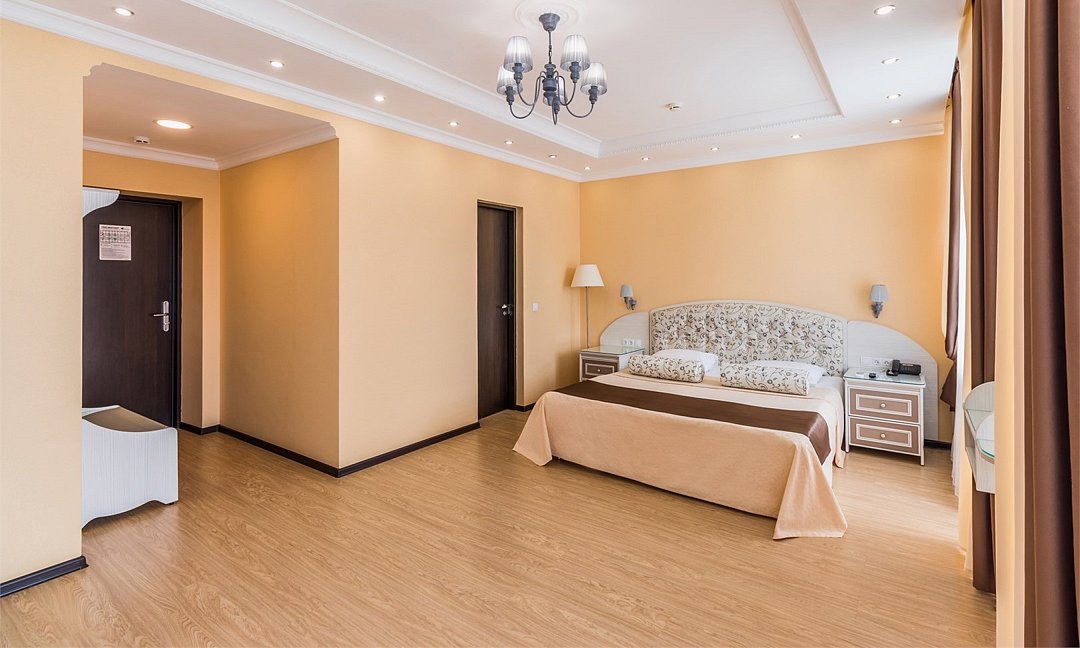 Бизнес 2-местный (без балкона, вид на парк)