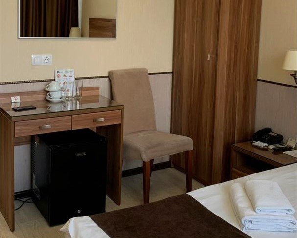 Номер 2-местный DBL (без балкона, вид на парк)