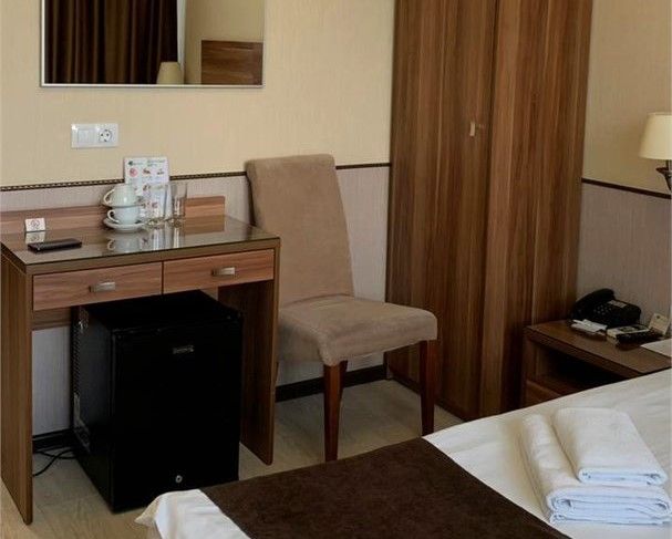 Номер 2-местный DBL (без балкона, вид на парк)