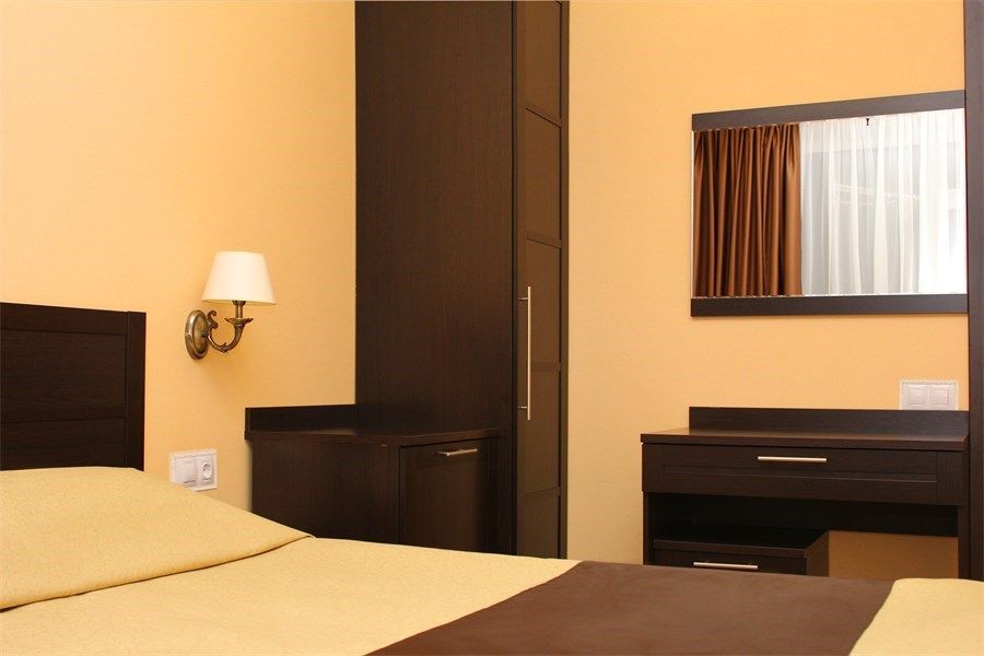 Номер 2-местный DBL (с балконом, вид на парк)