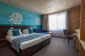 Двухместный номер Superior с видом на озеро 2 отдельные кровати, Отель BaikalWood Eco Lodge&Spa, Хужир
