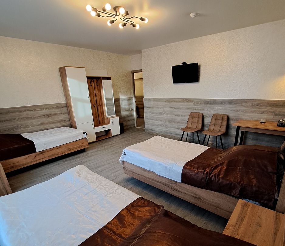 Блочный 3-местный (2 категории)