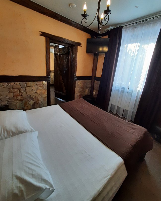 Люкс 4-местный 3-комнатный