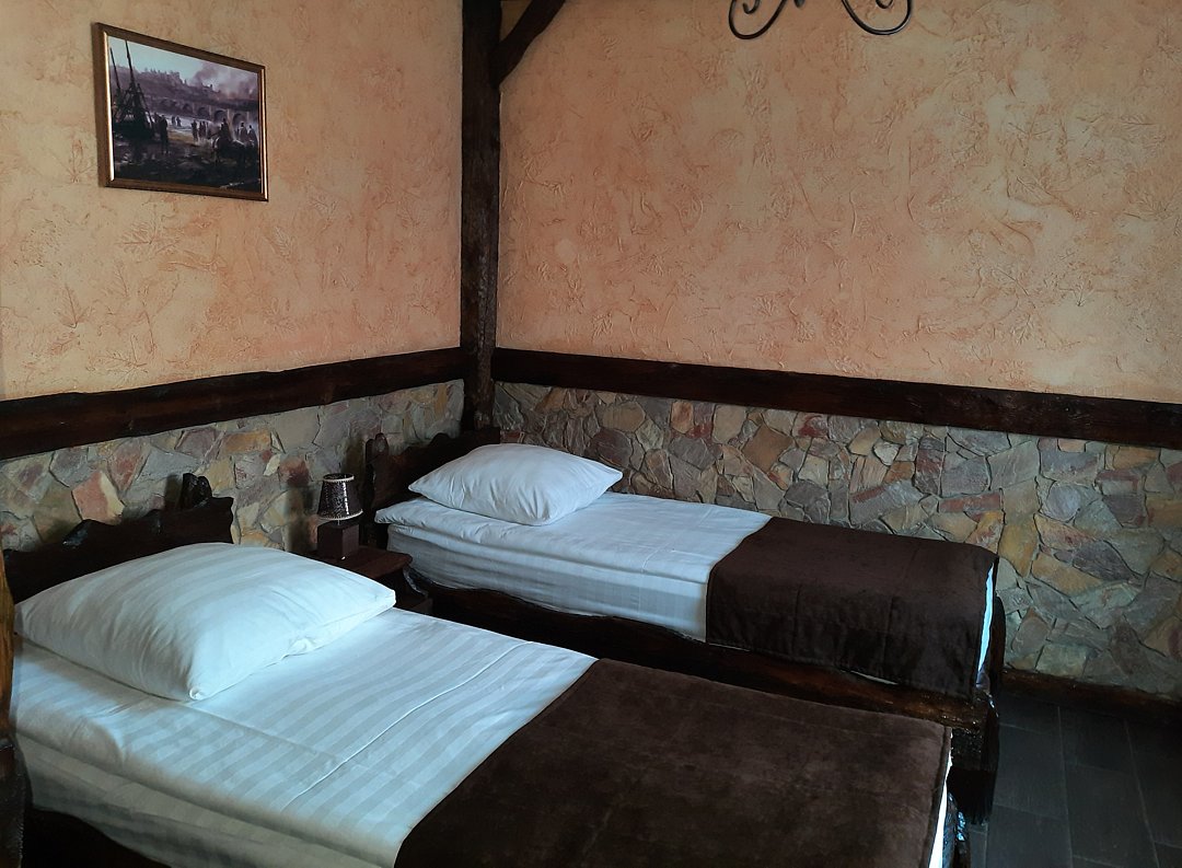 Люкс 4-местный 3-комнатный