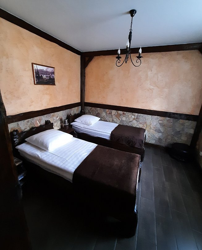 Люкс 4-местный 3-комнатный