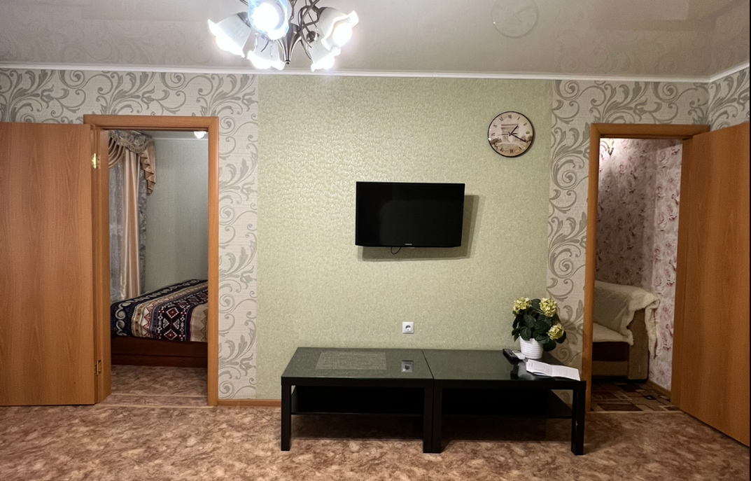 Апартаменты Альянс 4-местный 3-комнатный (пр-кт Ленина, д. 19)