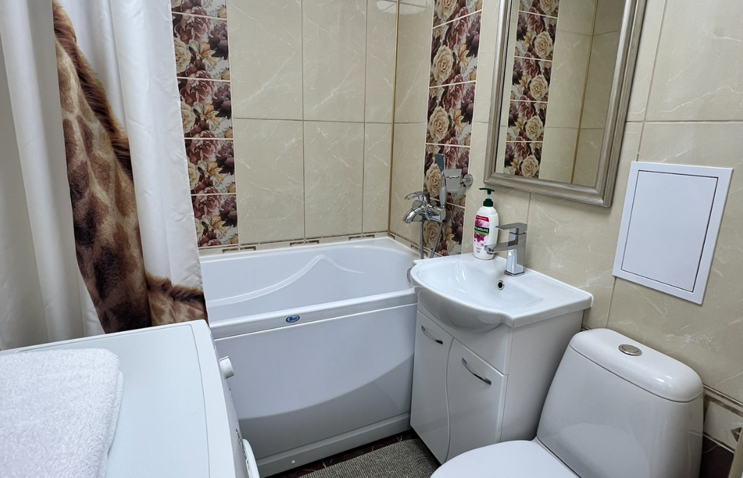 Люкс Центральный 2-местный 2-комнатный (пр-кт Ленина, д. 19)