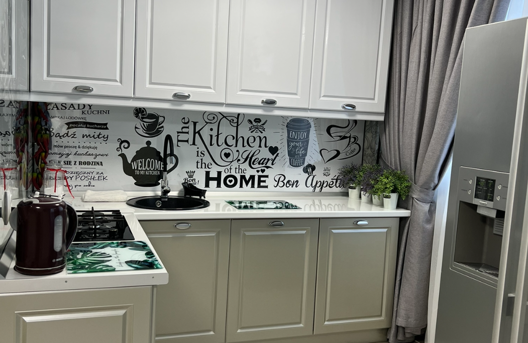 Люкс Кухня 4-местный 3-комнатный (пр-кт Ленина, д. 19)