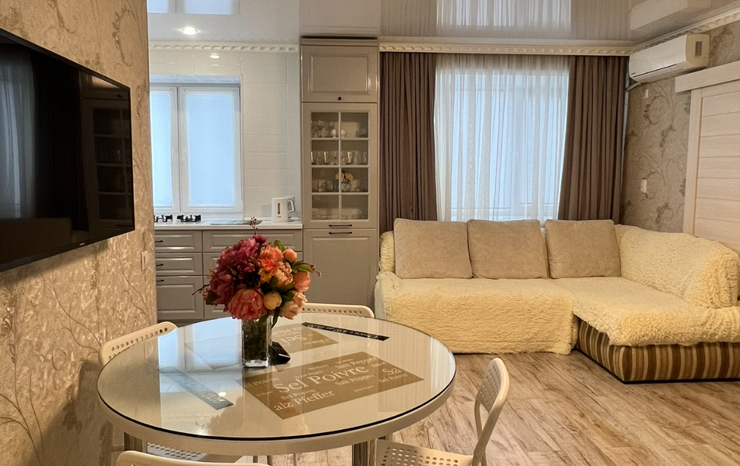 Люкс Ленком 4-местный 3-комнатный (пр-кт Ленина, д. 19)