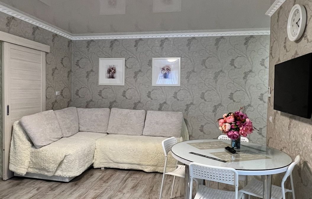 Люкс Ленком 4-местный 3-комнатный (пр-кт Ленина, д. 19)