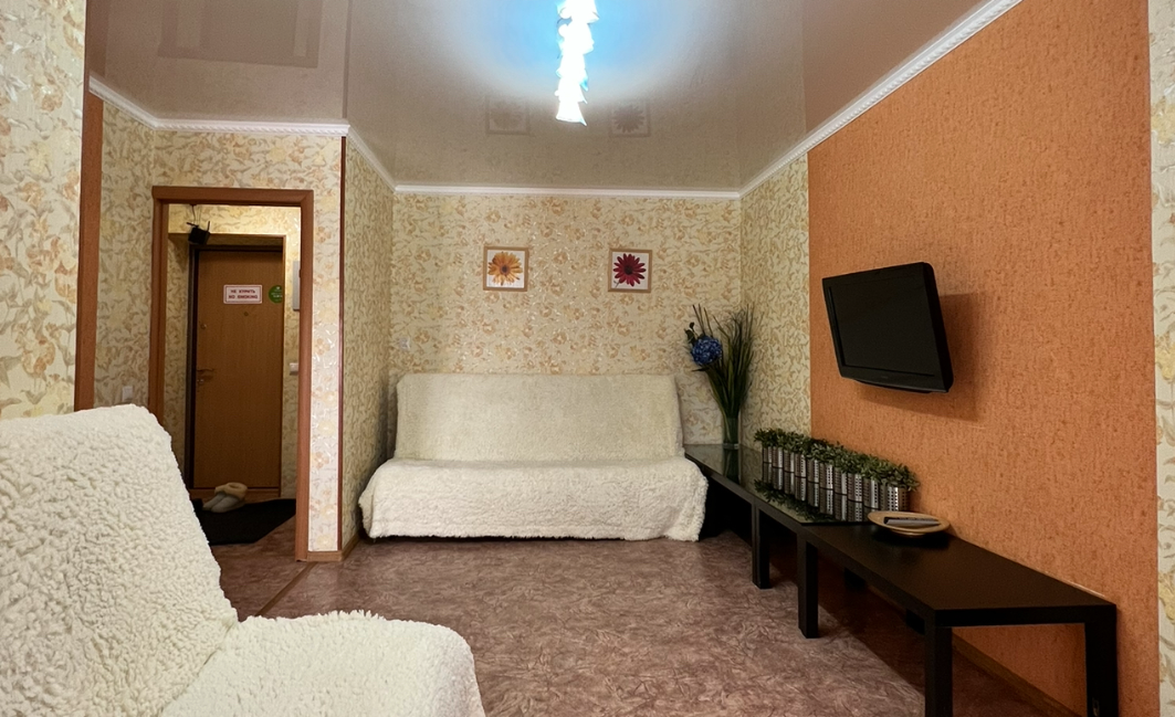 Стандартный Даикс 3-местный 2-комнатный (пр-кт Ленина, д. 22)