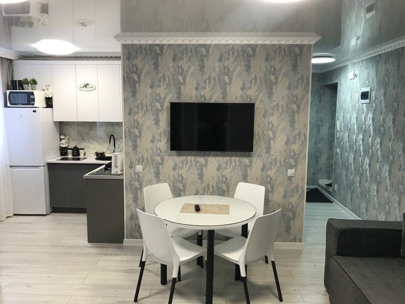 Суперлюкс Оскар 4-местный 3-комнатный (пр-кт Ленина, д. 19)