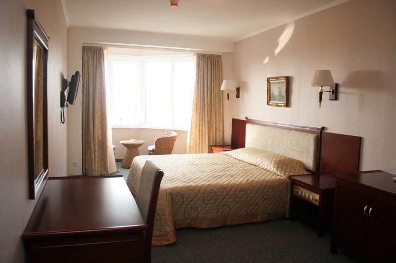 Полулюкс 2-местный | Командор, Сахалинская область