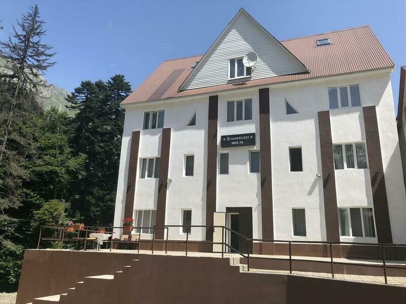 Гостиница АльпенХаус