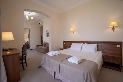 Джуниор сюит 2-местный Комфорт (С2м2к1)