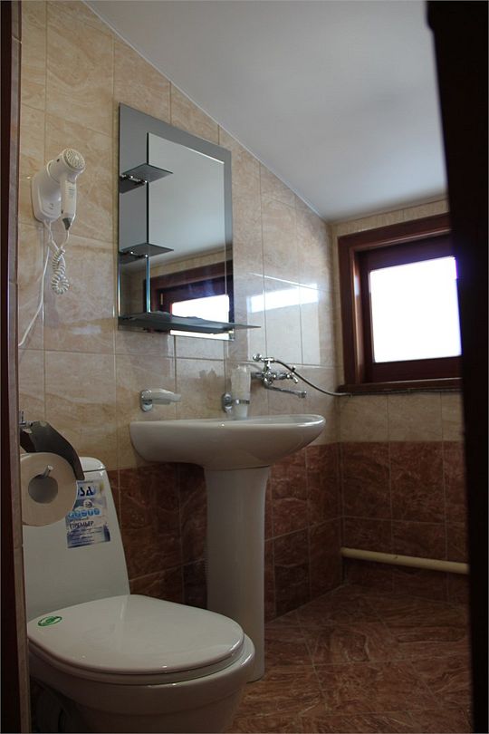 Стандартный 4-местный (с ванной, 201)