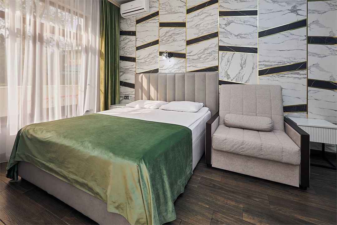 Комфорт Улучшенный 3-местный (с креслом-кроватью)