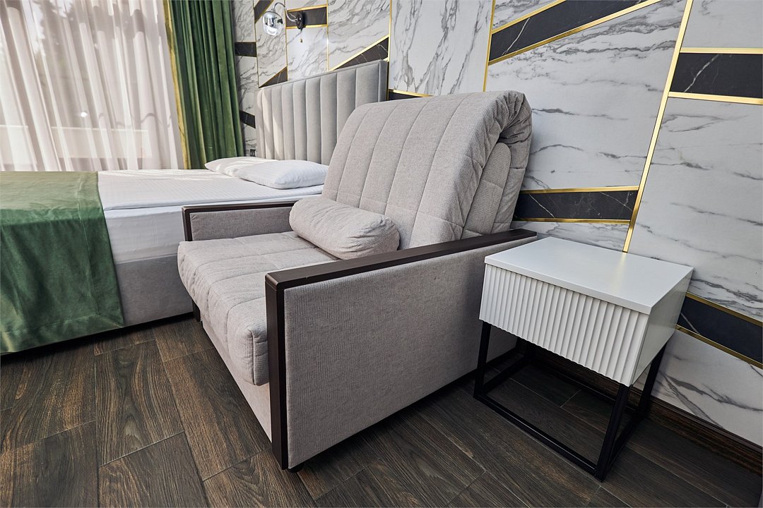 Комфорт Улучшенный 3-местный (с креслом-кроватью)