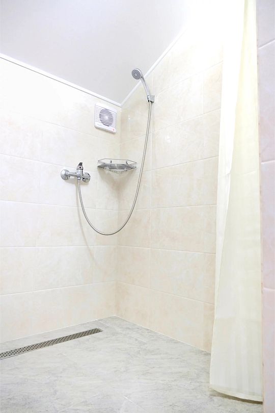 Мансарда + 2-местный 1-комнатный