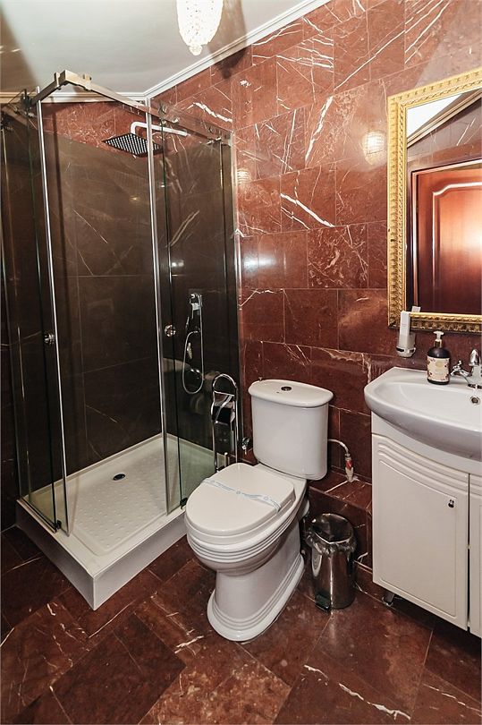 Джуниор сюит 2-местный (Мансардный с диваном)