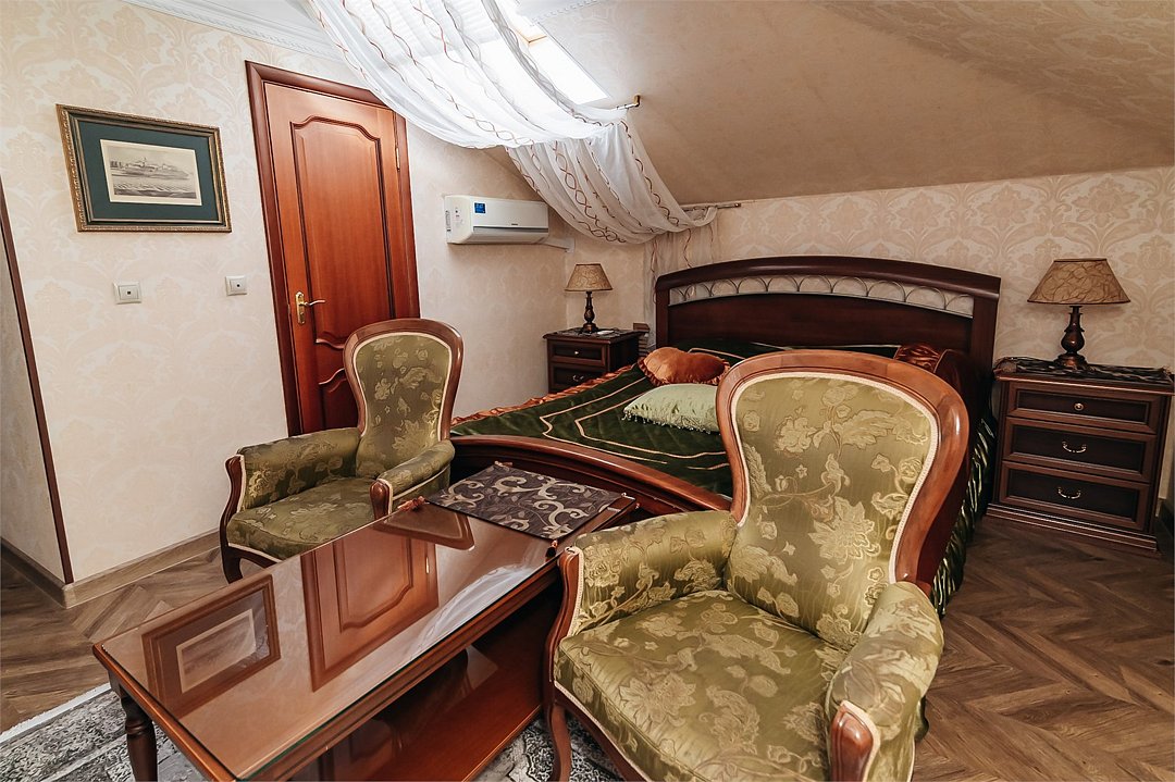 Джуниор сюит 2-местный (Мансардный)