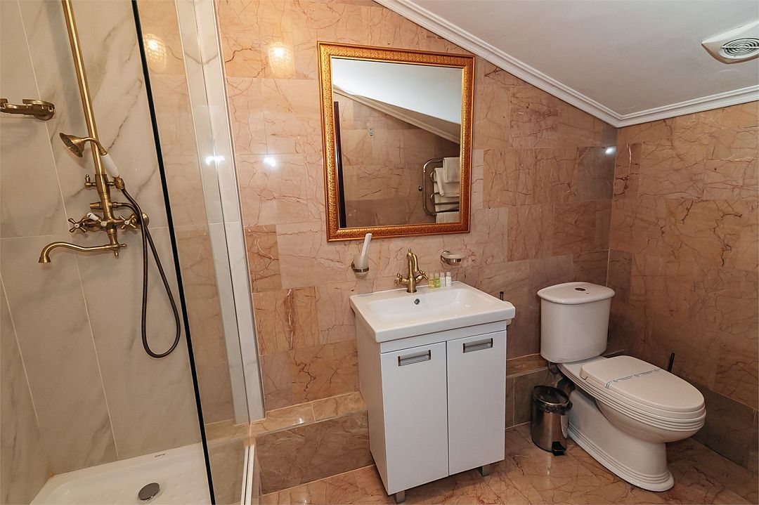 Джуниор сюит 2-местный (Мансардный)