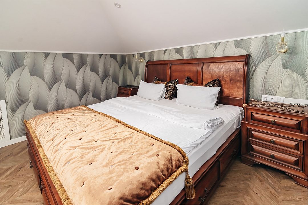 Джуниор сюит 2-местный (Супериор Мансардный)