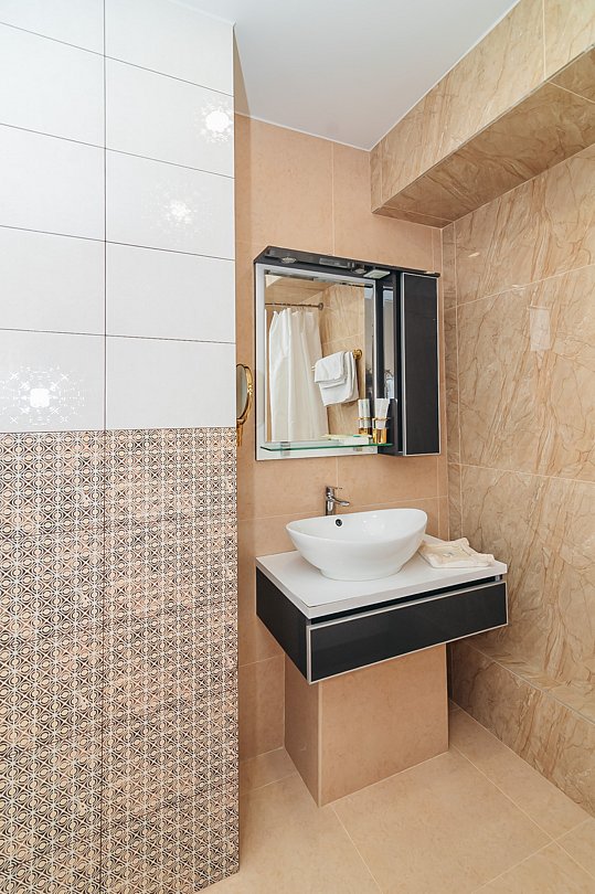 Люкс 4-местный 2-комнатный (№5)