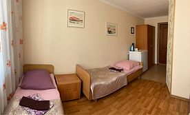 Трёхместный номер Standard с видом на город, Гостиница Юбилейная (Долинск), Долинский