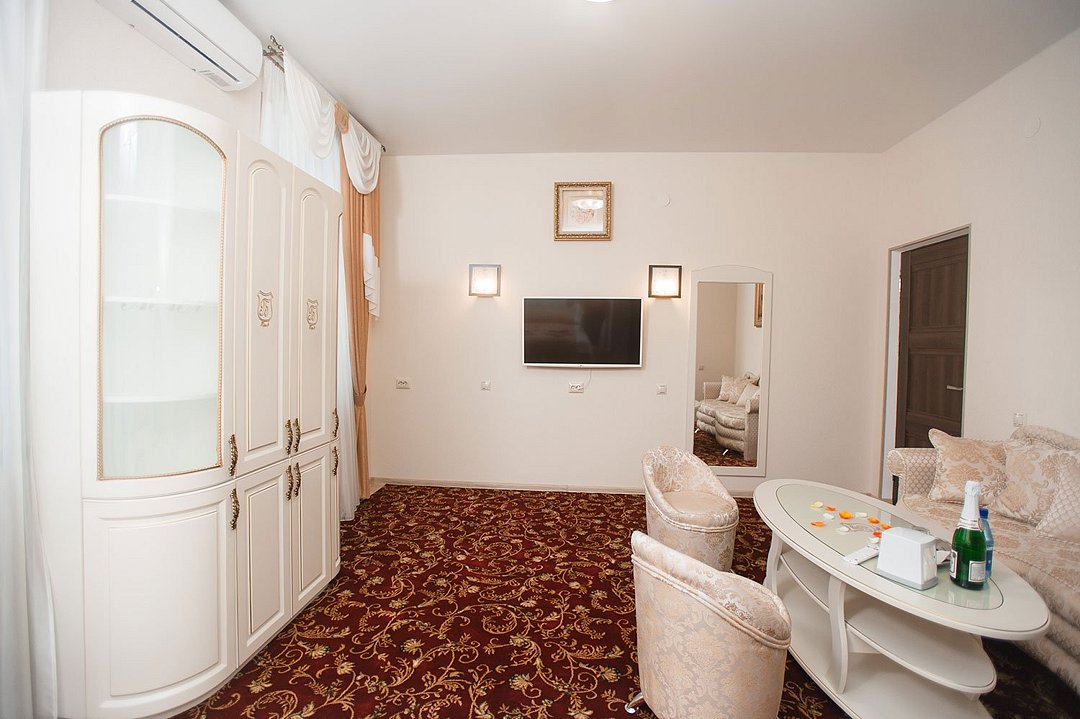 Люкс 2-местный 1-комнатный (ТриА)